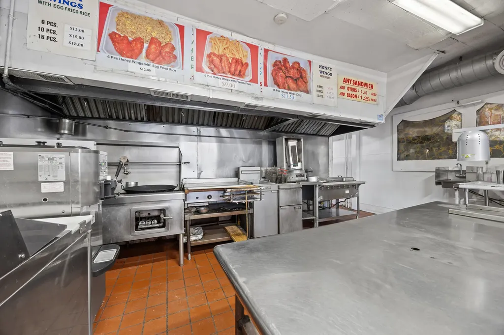 336 South Laramie Avenue Chicago IL 60644