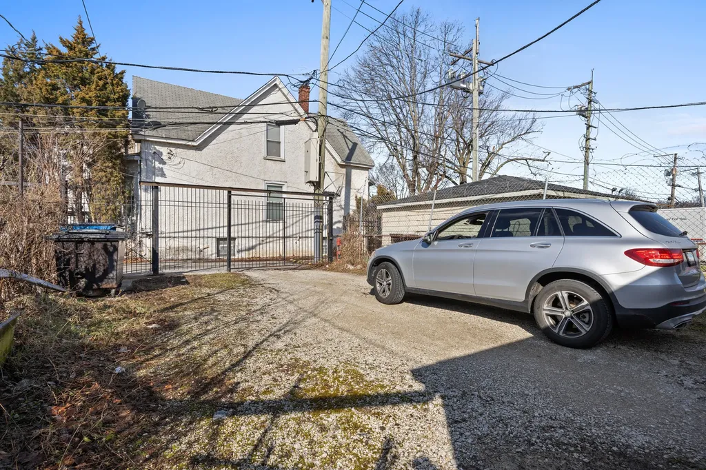 336 South Laramie Avenue Chicago IL 60644