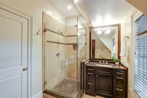 30 South Sheridan Road Lake Forest IL 60045