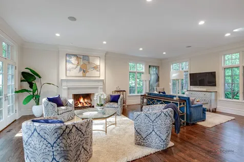 30 South Sheridan Road Lake Forest IL 60045