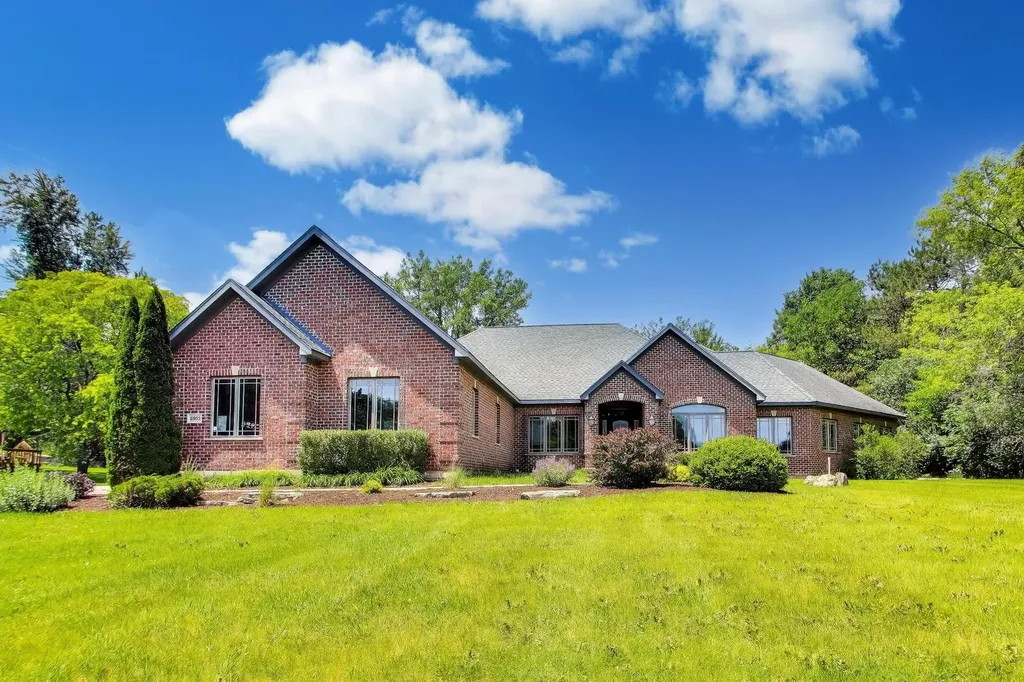 11905 Kingston Place Algonquin IL 60102