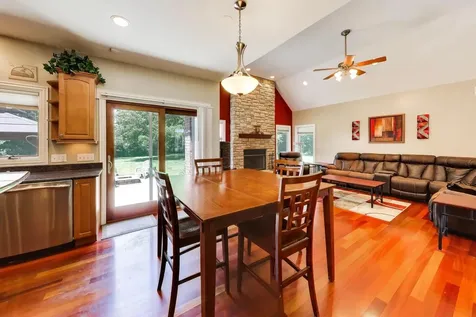 11905 Kingston Place Algonquin IL 60102