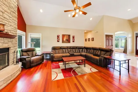 11905 Kingston Place Algonquin IL 60102