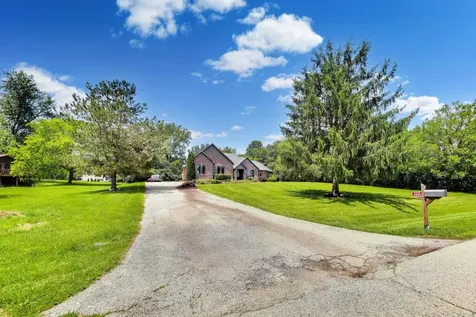 11905 Kingston Place Algonquin IL 60102