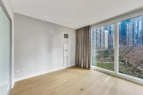 198 North Park Drive Chicago IL 60601