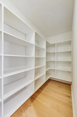 198 North Park Drive Chicago IL 60601