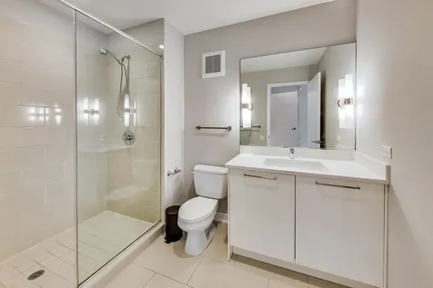 198 North Park Drive Chicago IL 60601