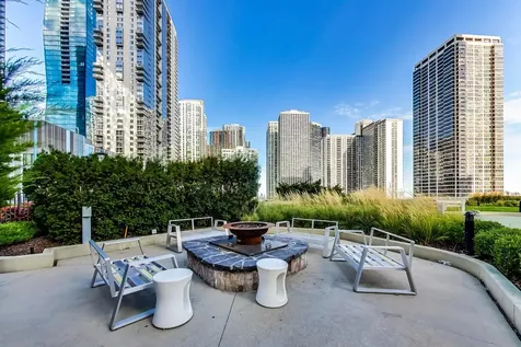 198 North Park Drive Chicago IL 60601