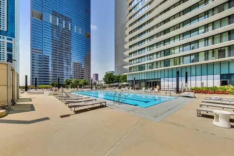 198 North Park Drive Chicago IL 60601