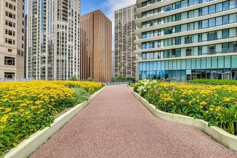 198 North Park Drive Chicago IL 60601