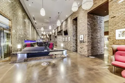 198 North Park Drive Chicago IL 60601