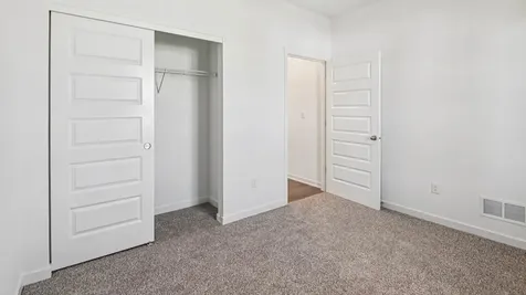 1084 Savannah Lane Pingree Grove IL 60140