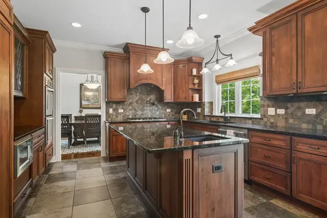 1401 North Illinois Avenue Arlington Heights IL 60004