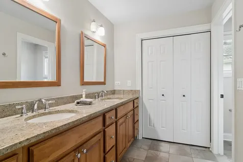 1401 North Illinois Avenue Arlington Heights IL 60004