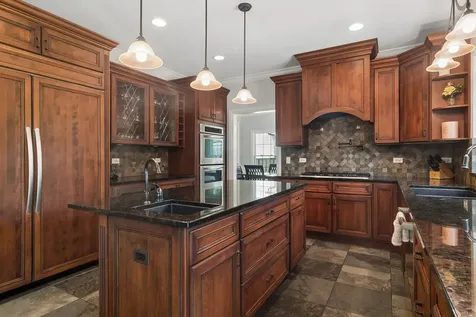 1401 North Illinois Avenue Arlington Heights IL 60004