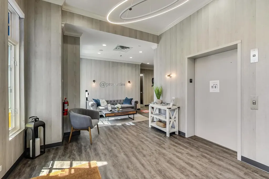 324 West Touhy Avenue Park Ridge IL 60068