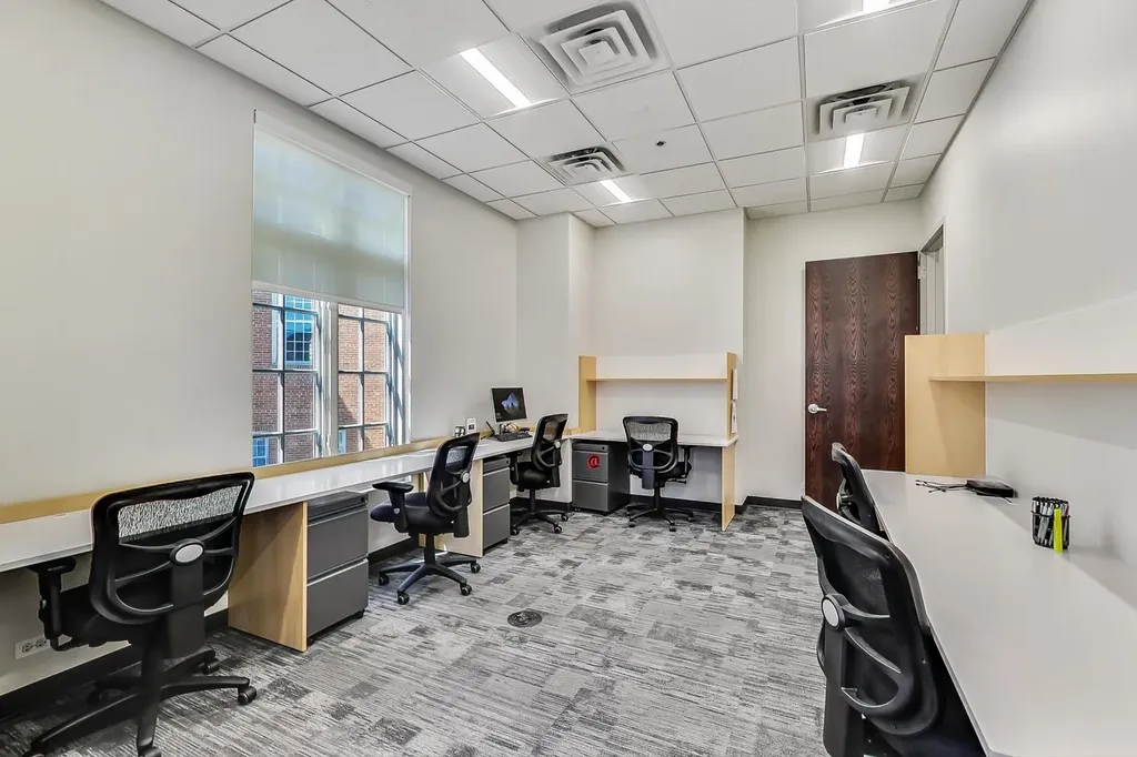324 West Touhy Avenue Park Ridge IL 60068