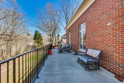 324 West Touhy Avenue Park Ridge IL 60068