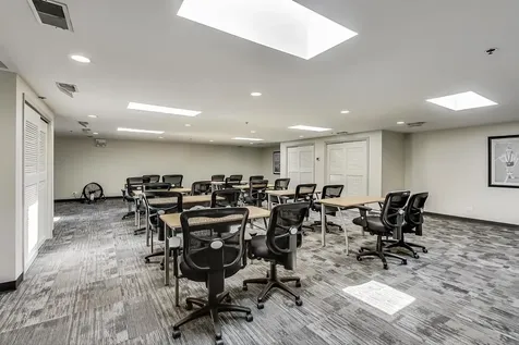 324 West Touhy Avenue Park Ridge IL 60068