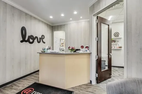 324 West Touhy Avenue Park Ridge IL 60068