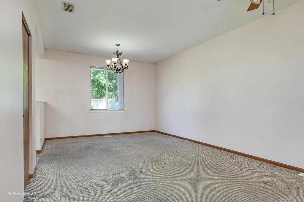 1111 Vail Court Naperville IL 60540