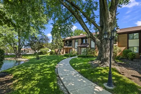 2221 Wharf Drive Woodridge IL 60517