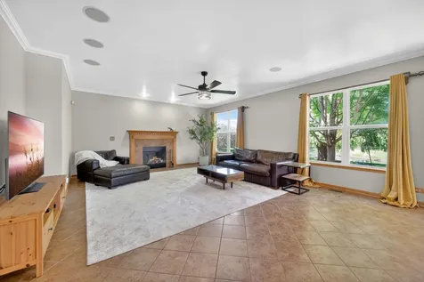 322 Hemlock Lane Oswego IL 60543