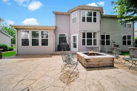 322 Hemlock Lane Oswego IL 60543