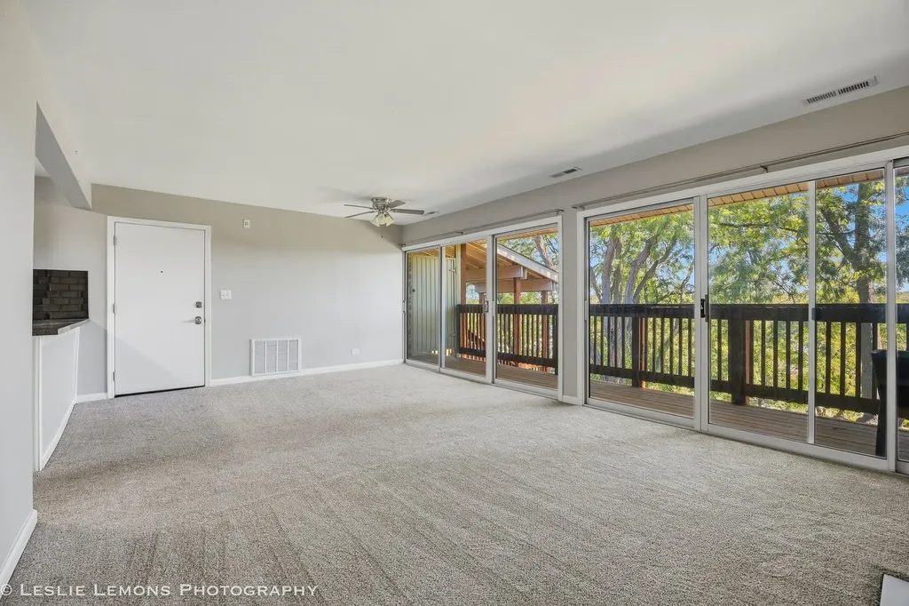 5801 Oakwood Drive Lisle IL 60532