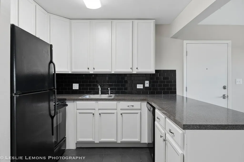 5801 Oakwood Drive Lisle IL 60532
