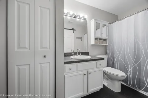 5801 Oakwood Drive Lisle IL 60532