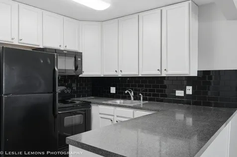 5801 Oakwood Drive Lisle IL 60532