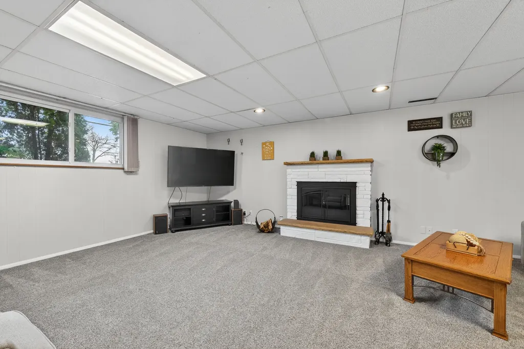 28W075 Aurora Avenue Naperville IL 60540