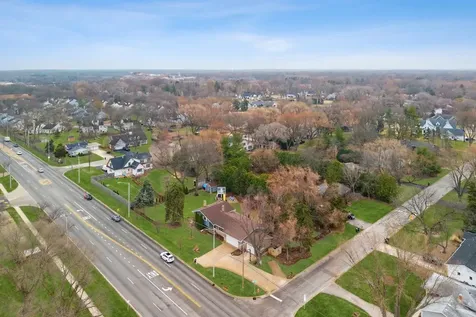 28W075 Aurora Avenue Naperville IL 60540