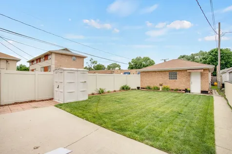2217 Keystone Avenue North Riverside IL 60546