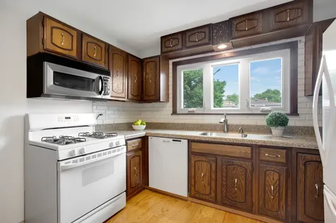 2217 Keystone Avenue North Riverside IL 60546