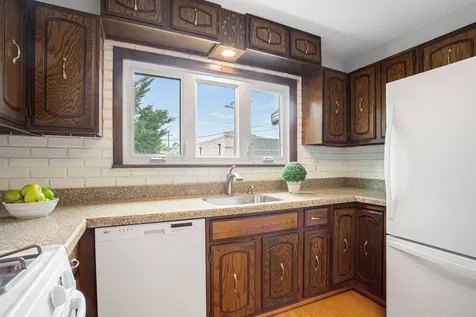 2217 Keystone Avenue North Riverside IL 60546