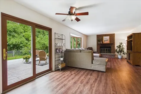 551 Roosevelt Court Grayslake IL 60030