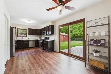 551 Roosevelt Court Grayslake IL 60030