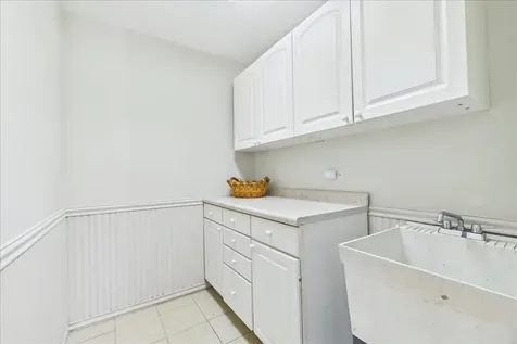 551 Roosevelt Court Grayslake IL 60030
