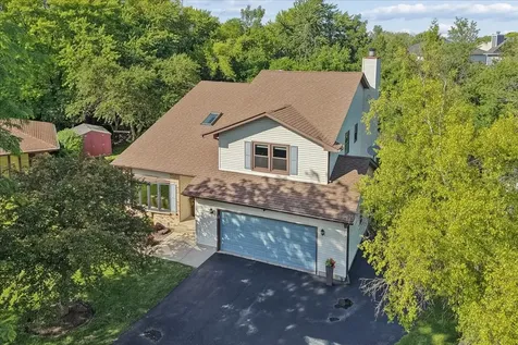 551 Roosevelt Court Grayslake IL 60030