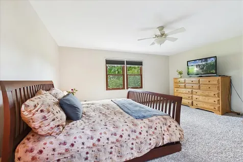551 Roosevelt Court Grayslake IL 60030