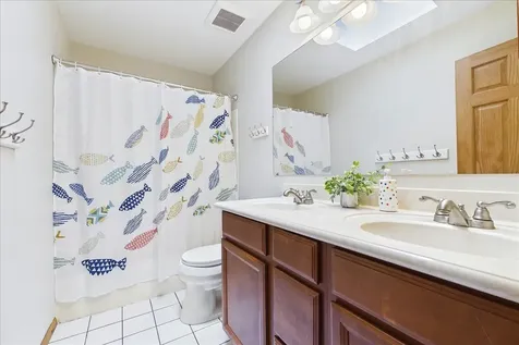 551 Roosevelt Court Grayslake IL 60030