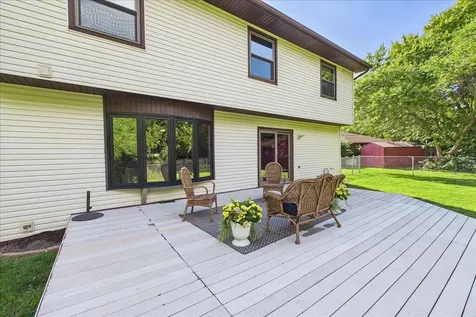 551 Roosevelt Court Grayslake IL 60030
