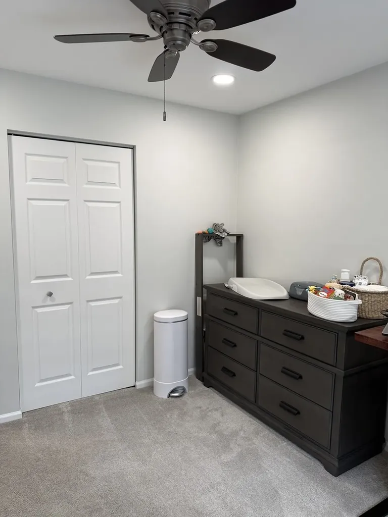 372 Sandhurst Circle Glen Ellyn IL 60137
