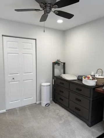 372 Sandhurst Circle Glen Ellyn IL 60137