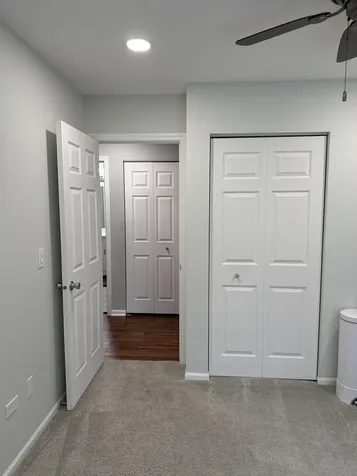 372 Sandhurst Circle Glen Ellyn IL 60137