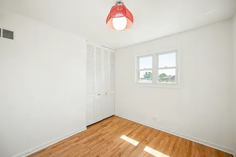 9834 North Maynard Terrace Niles IL 60714