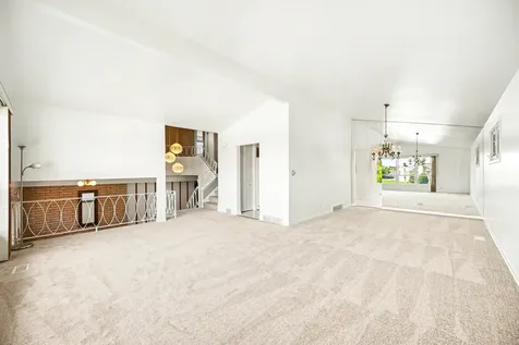 9834 North Maynard Terrace Niles IL 60714