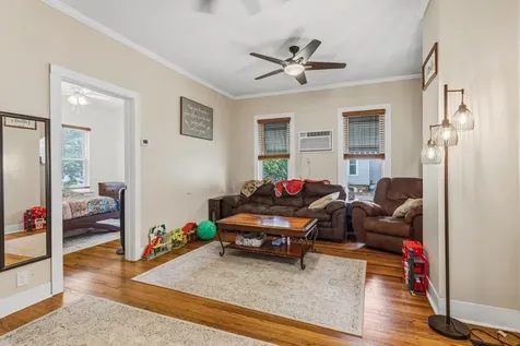 204 West Green Street Farmer City IL 61842
